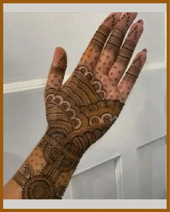 Crystal Like Structure In Royal Front Hand Mehndi Design